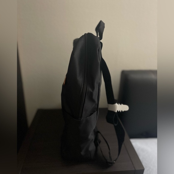 Backpack - Picture 6 of 11